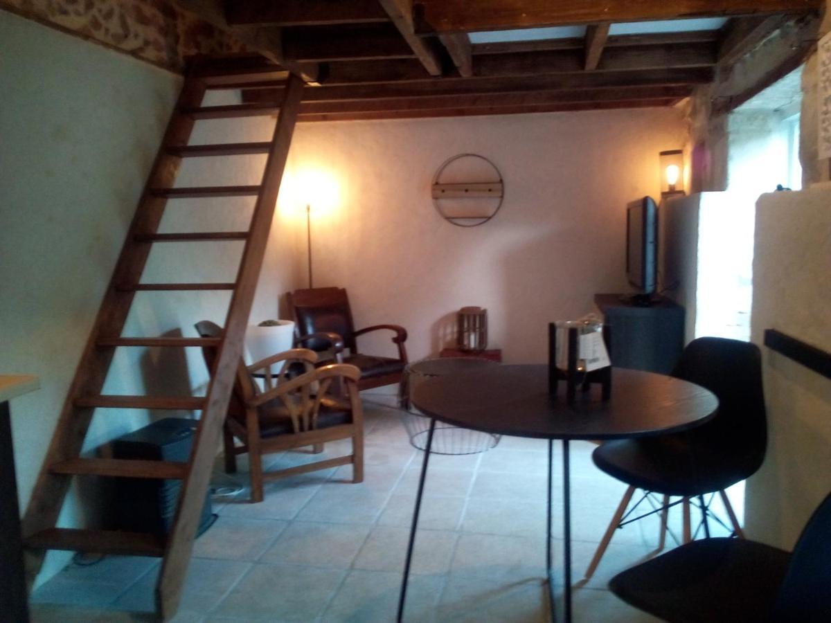 Les Chambres Du Vau Profond Vernoil Dış mekan fotoğraf